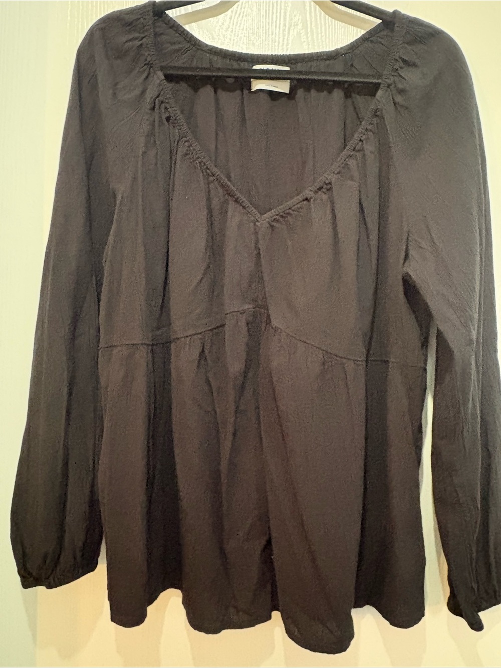 Black Long-Sleeve V-Neck Women's Top, XL FROM old Navy